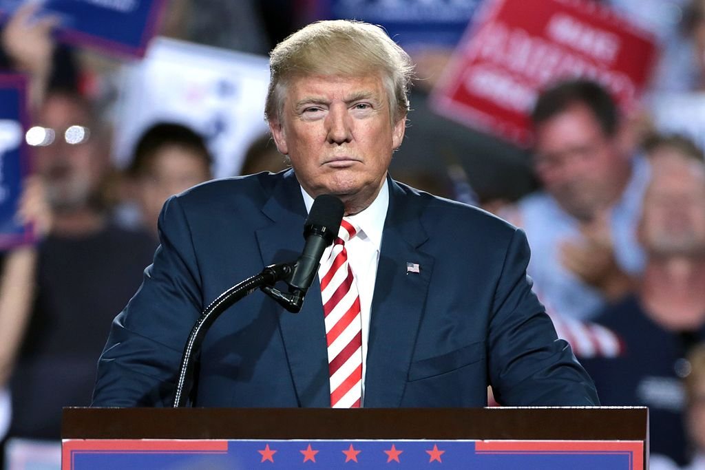 Fotografia mostra o ex-presidente e atual candidato Donald Trump em discurso. Foto: Gage Skidmore | Wikimedia Commons.